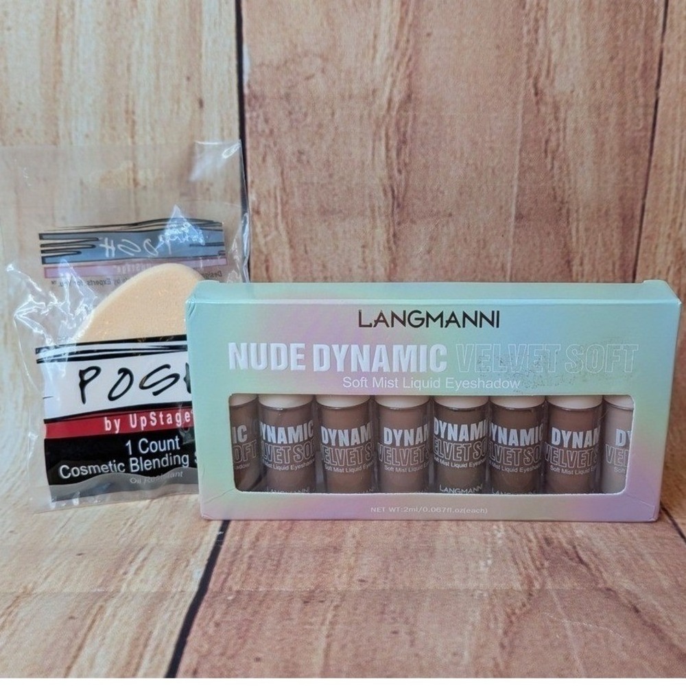 Langmanni Nude Dynamic Velvet Soft Mist Liquid Eyeshadow 8 PC & Blending  Sponge